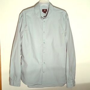 H&M Light Blue Dress Shirt Size medium